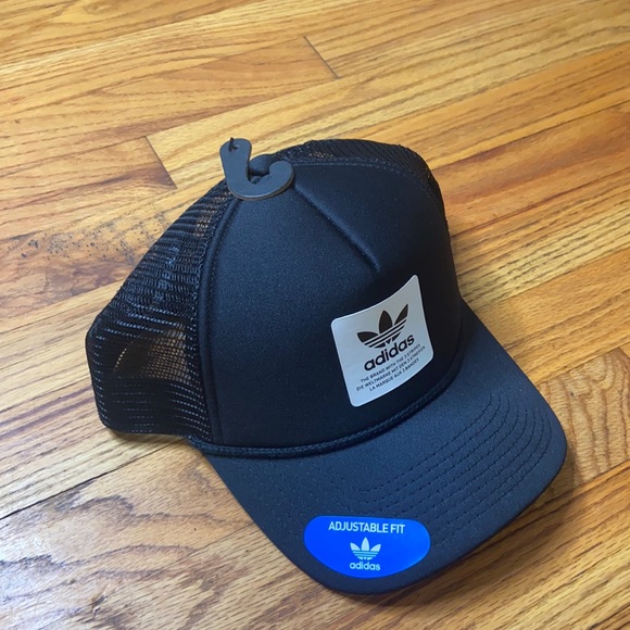 Adidas SnapBack - Picture 4 of 4